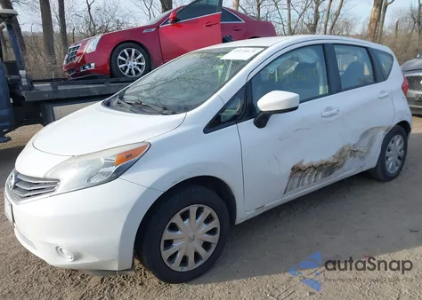2015 Nissan Versa Note S (Sr)/S Plus/Sl/Sr/Sv z USA, uszkodzony, nr VIN 3N1CE2CP3FL395437